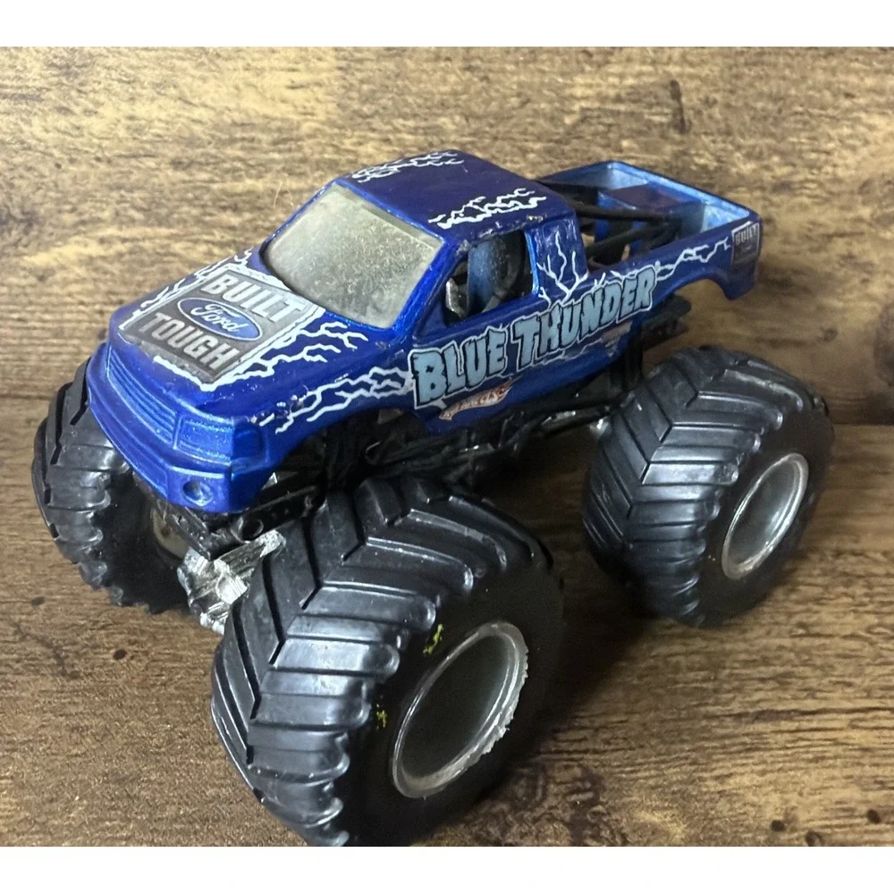 Monster Jam Hot Wheels Blue Thunder 1:64 Diecast Please Read Fast Safe Shipping
